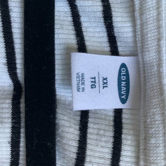 B&W Stripped Long Sleeve - Picture 6 of 8